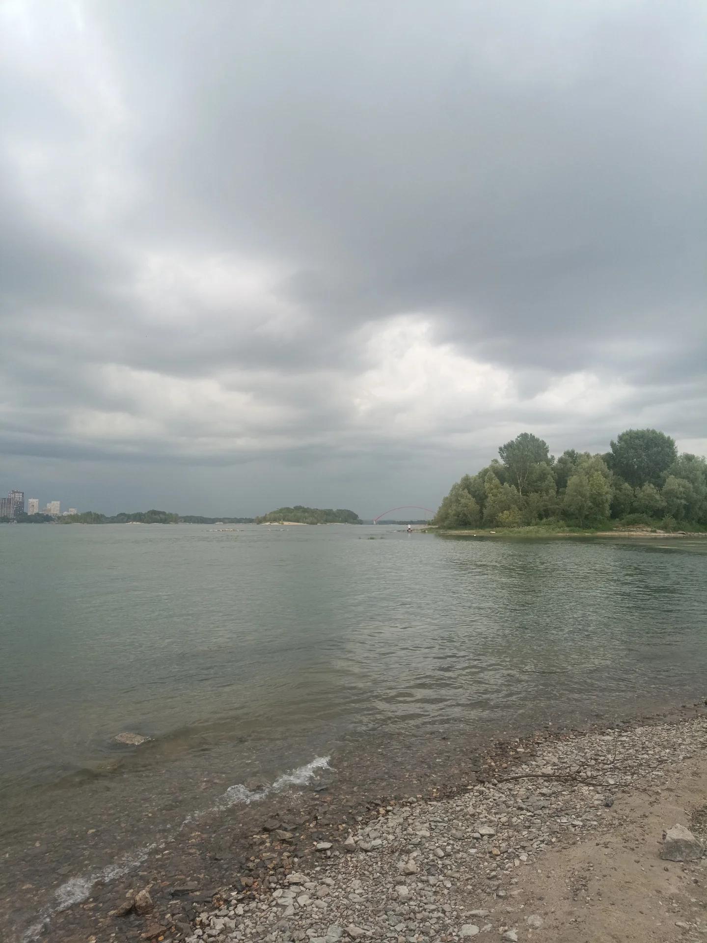 Обь (Берег у парка Арена)